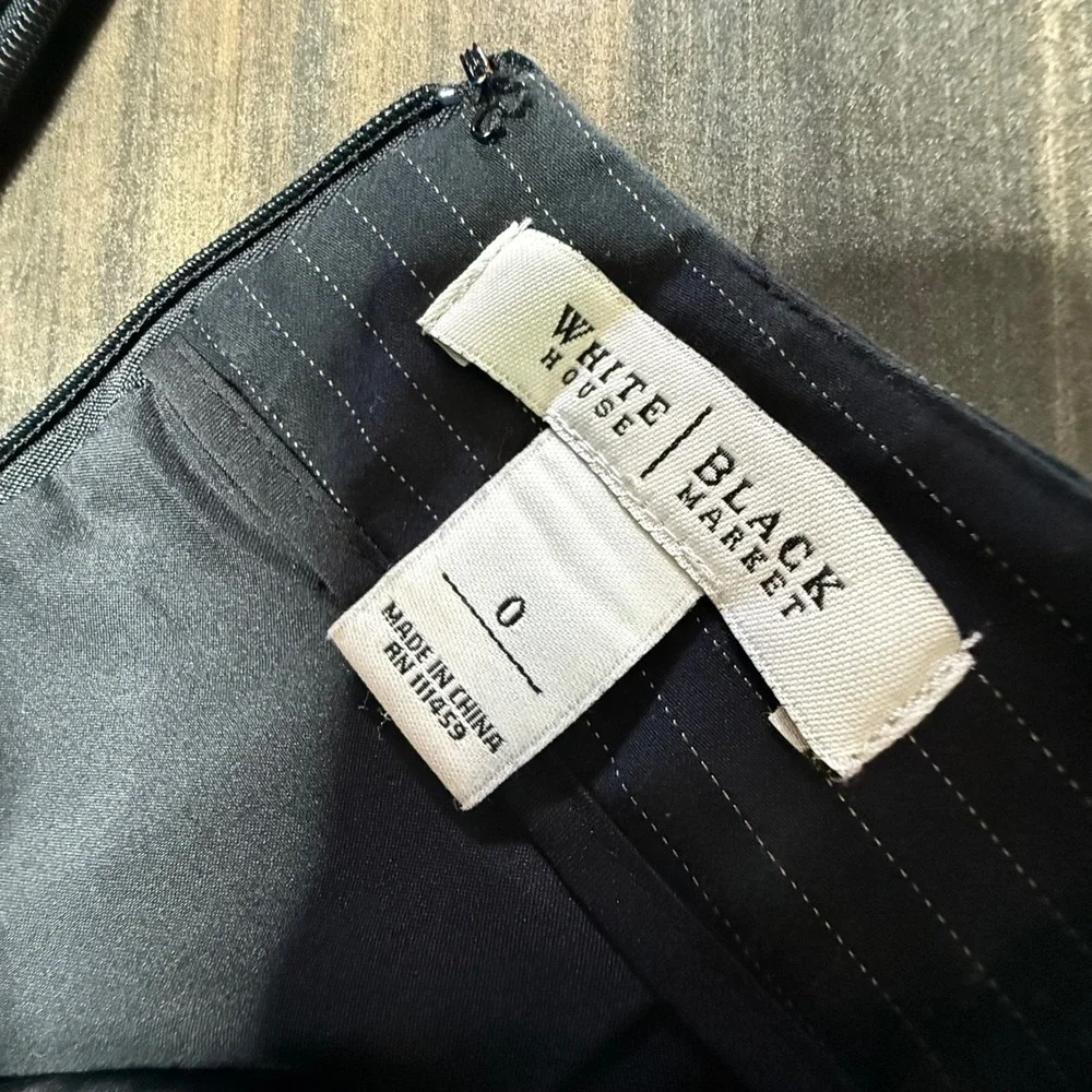White House Black Market Skirt Pinstripe Pencil Career Workwear Sz‎ 0